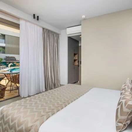Luuks Luxury Апартхотел 4*