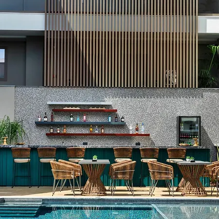 Ξενοδοχείο με διαμερίσματα Luuks Luxury Χανιώτη