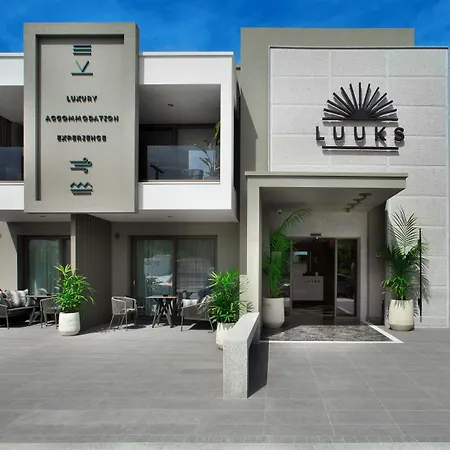 Luuks Luxury 4* Hanioti