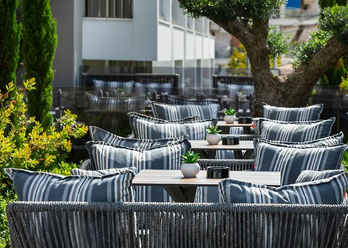 Luuks Luxury Aparthotel