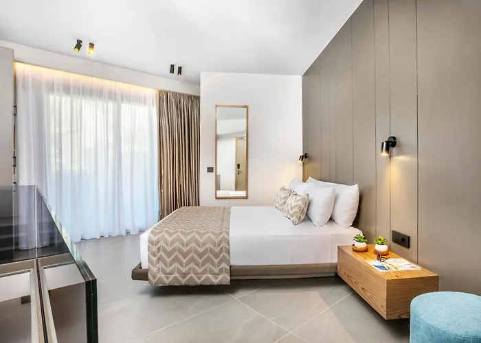 Hotel de apartamente Luuks Luxury Hanioti