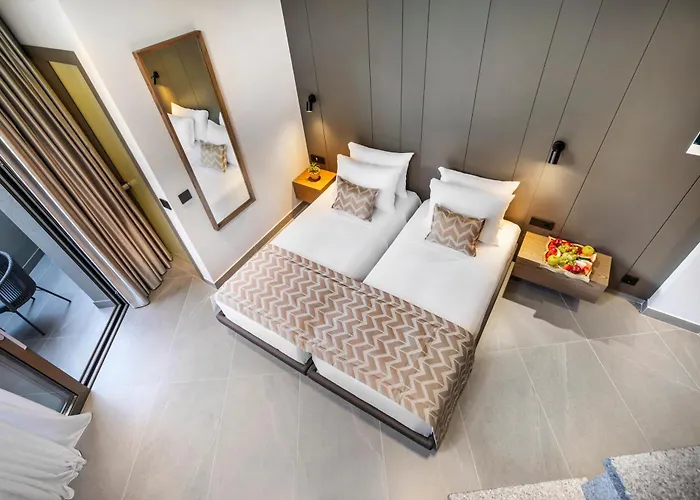 Luuks Luxury 4* Hanioti