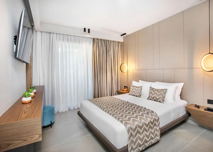 Luuks Luxury 4* Hanioti